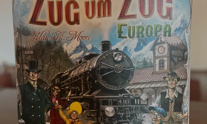 Die Schachtel von Zug um Zug: Europa (englische Ausgabe: Ticket to Ride: Europe)